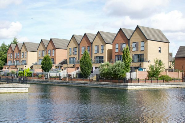 Portail de jardin grillagé : guide pour faire le bon choix