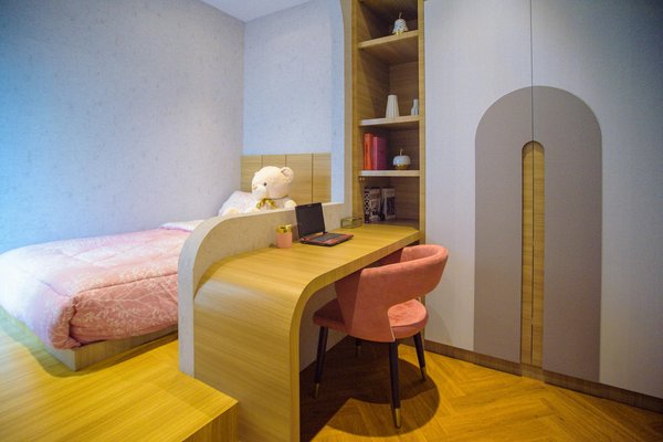 Les 5 Erreurs Cruciales à Éviter Lors de la Taille de Votre Haie pour un Jardin Impeccable